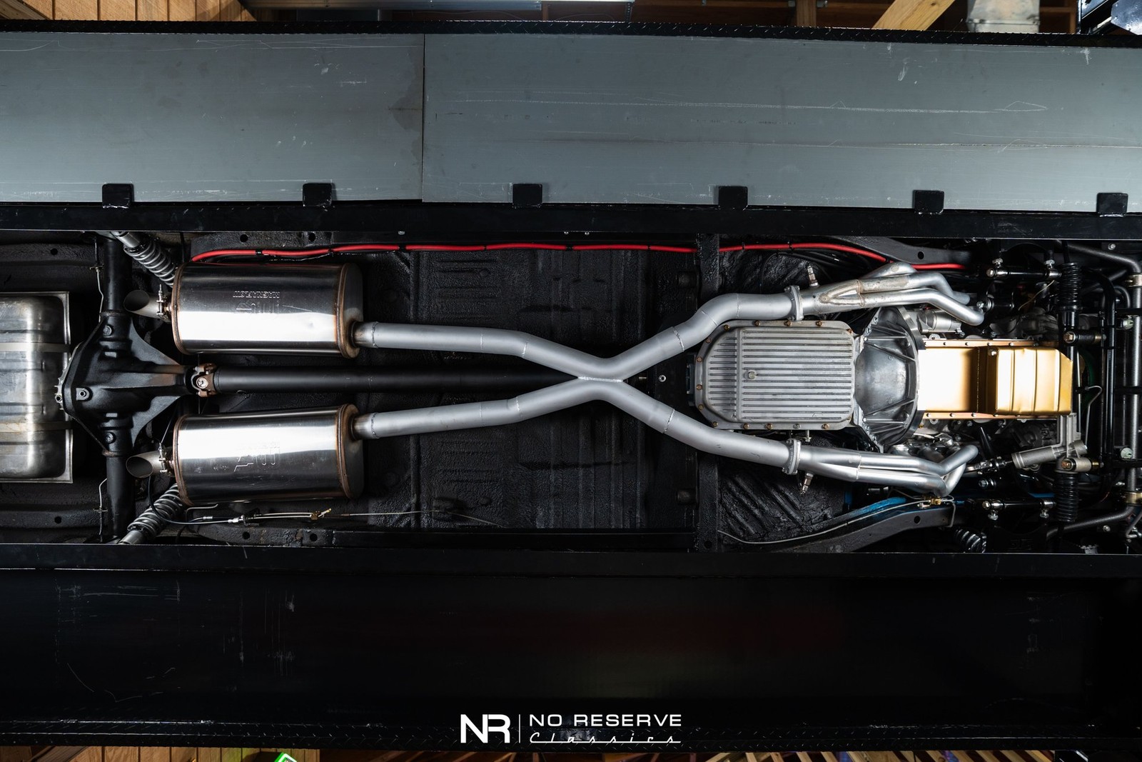 Plymouth-Road-Runner-1968-Coupe-3