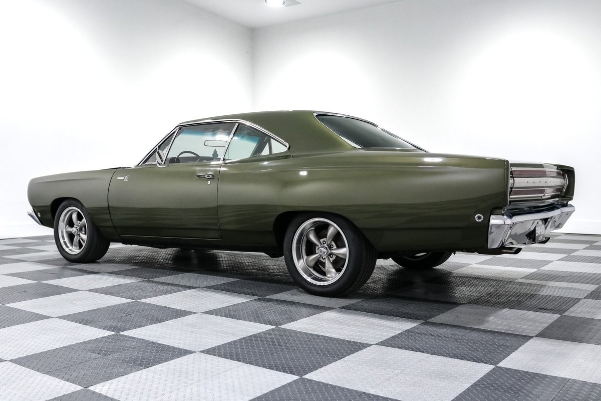Plymouth-Road-Runner-1968-Coupe-4