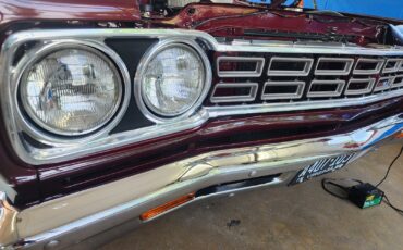 Plymouth-Road-Runner-1968-Sedan-1