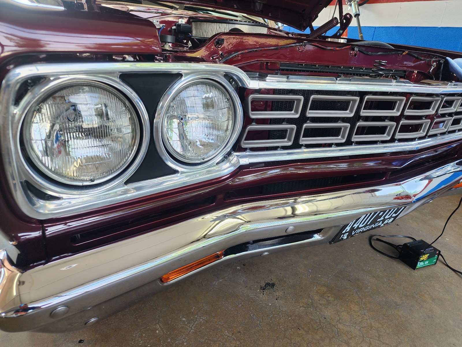 Plymouth-Road-Runner-1968-Sedan-1