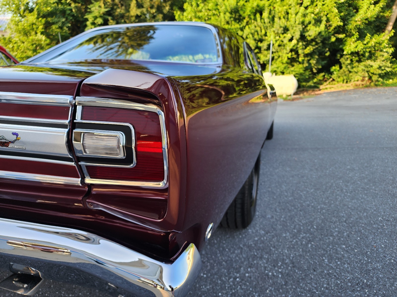 Plymouth-Road-Runner-1968-Sedan-12