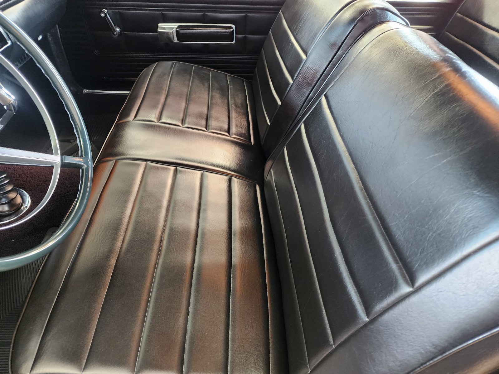 Plymouth-Road-Runner-1968-Sedan-20