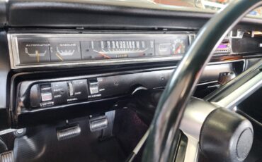 Plymouth-Road-Runner-1968-Sedan-21