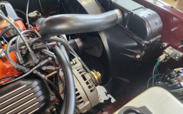 Plymouth-Road-Runner-1968-Sedan-23