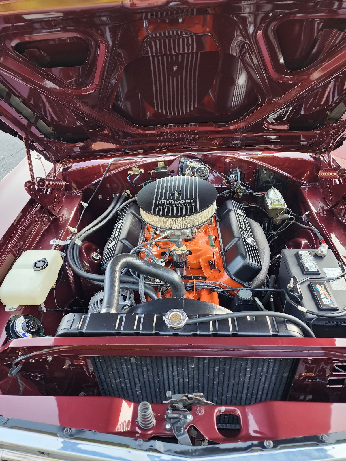 Plymouth-Road-Runner-1968-Sedan-29