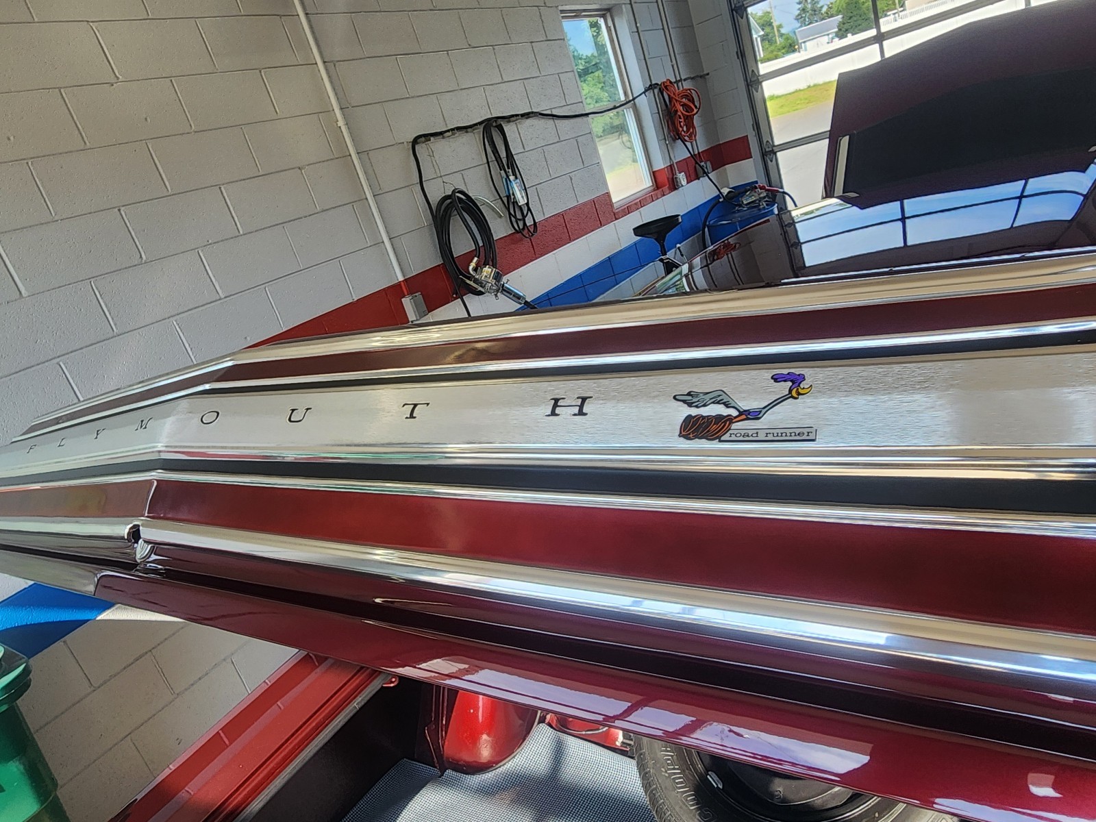 Plymouth-Road-Runner-1968-Sedan-30