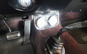 Plymouth-Road-Runner-1968-Sedan-32