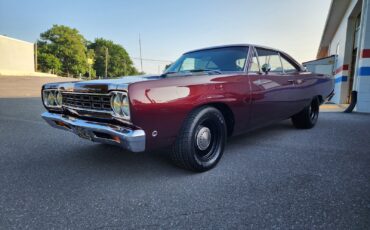 Plymouth-Road-Runner-1968-Sedan