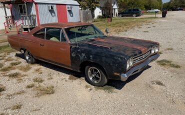 Plymouth-Road-Runner-1969-1