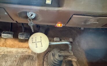 Plymouth-Road-Runner-1969-14