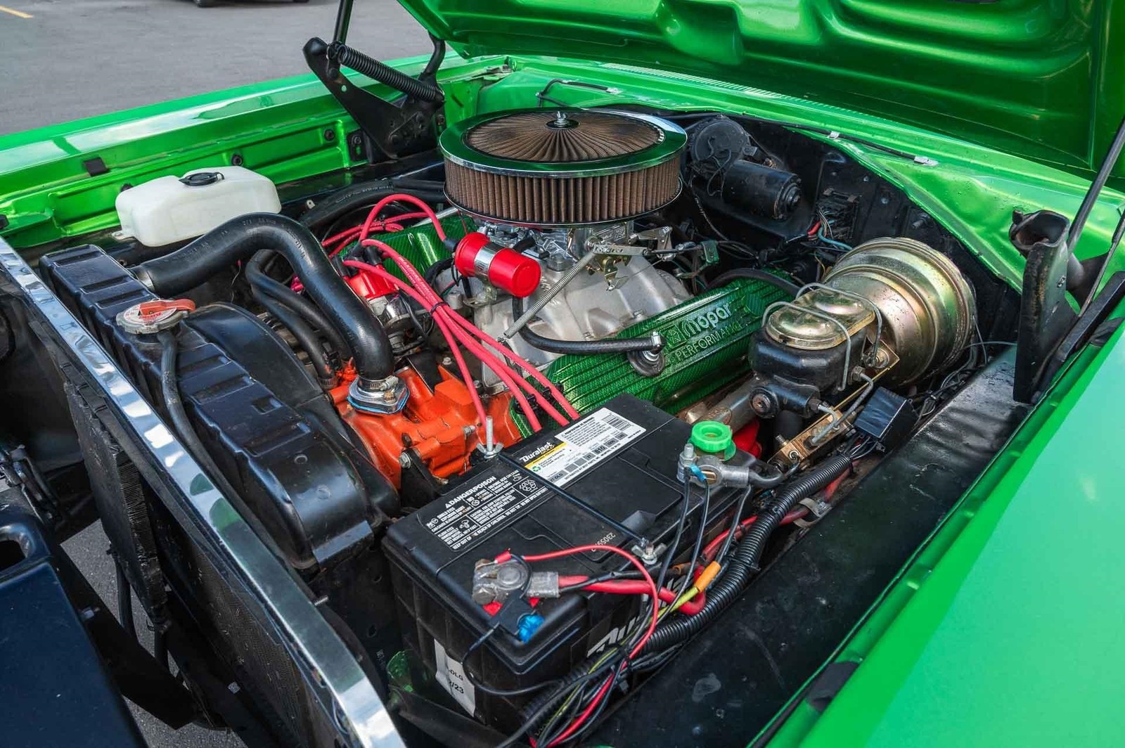 Plymouth-Road-Runner-1969-2-Door-11