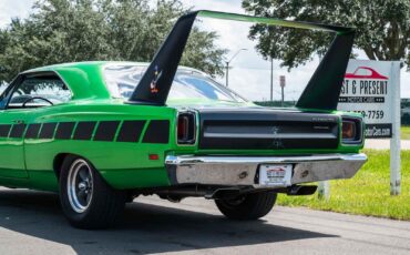 Plymouth-Road-Runner-1969-2-Door-16