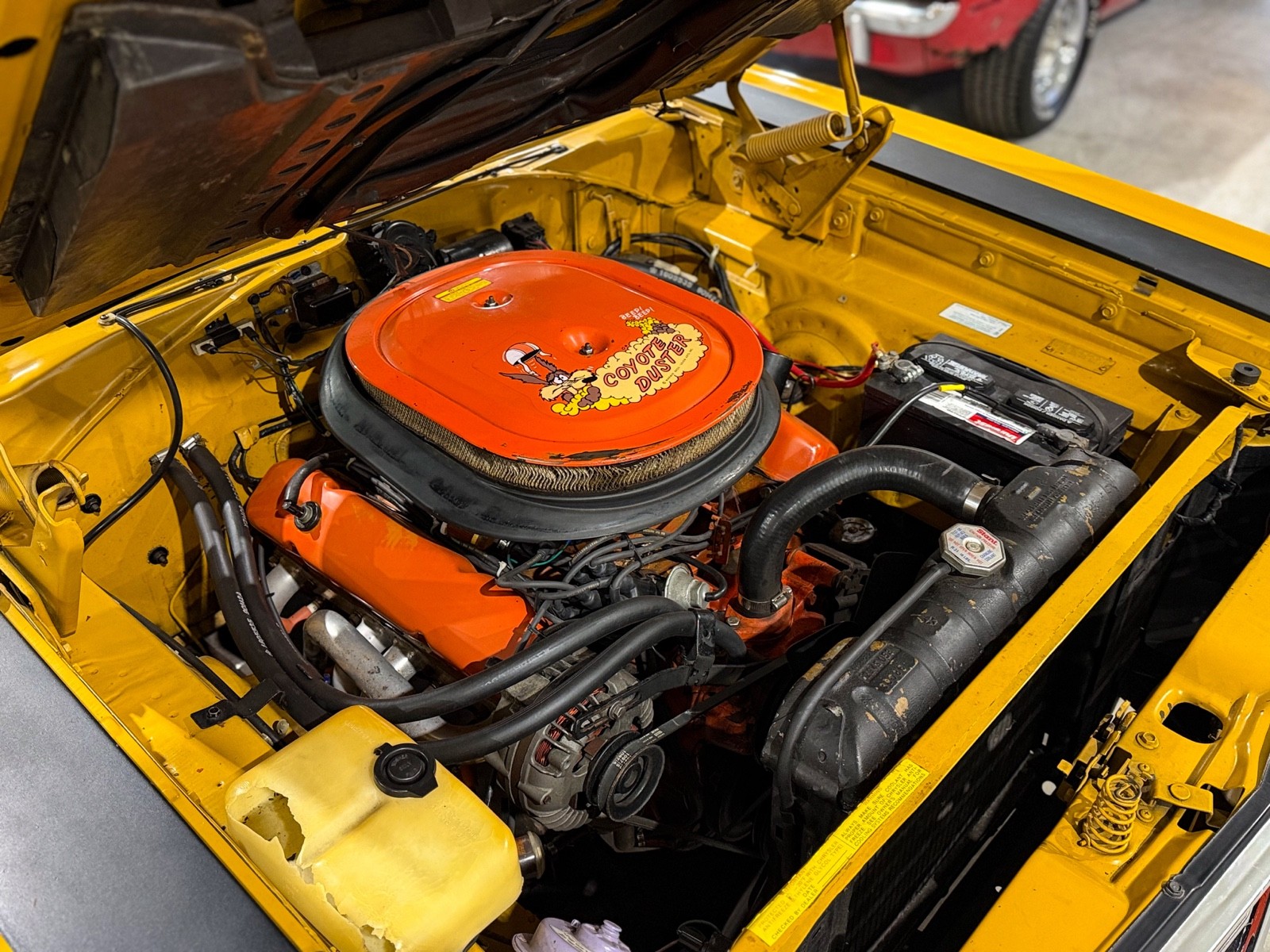 Plymouth-Road-Runner-1969-20