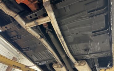 Plymouth-Road-Runner-1969-21