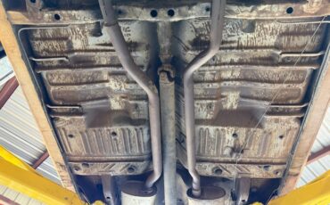 Plymouth-Road-Runner-1969-25