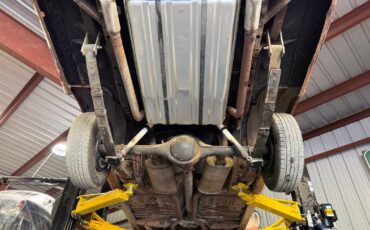 Plymouth-Road-Runner-1969-26