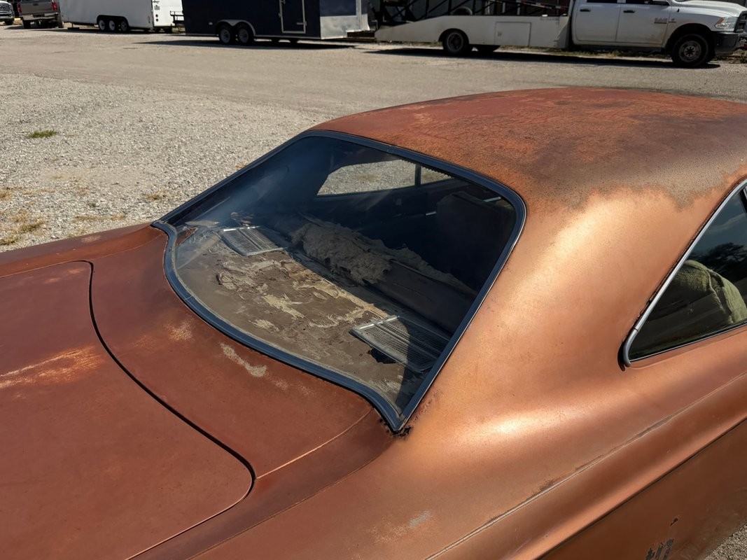 Plymouth-Road-Runner-1969-28