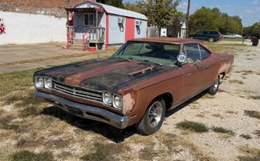 Plymouth-Road-Runner-1969-31