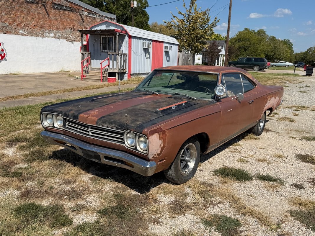Plymouth-Road-Runner-1969-31