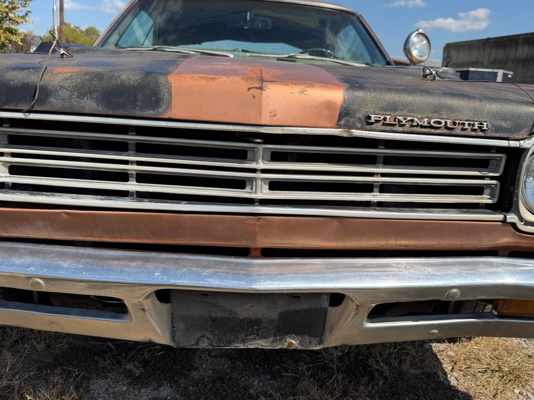 Plymouth-Road-Runner-1969-33