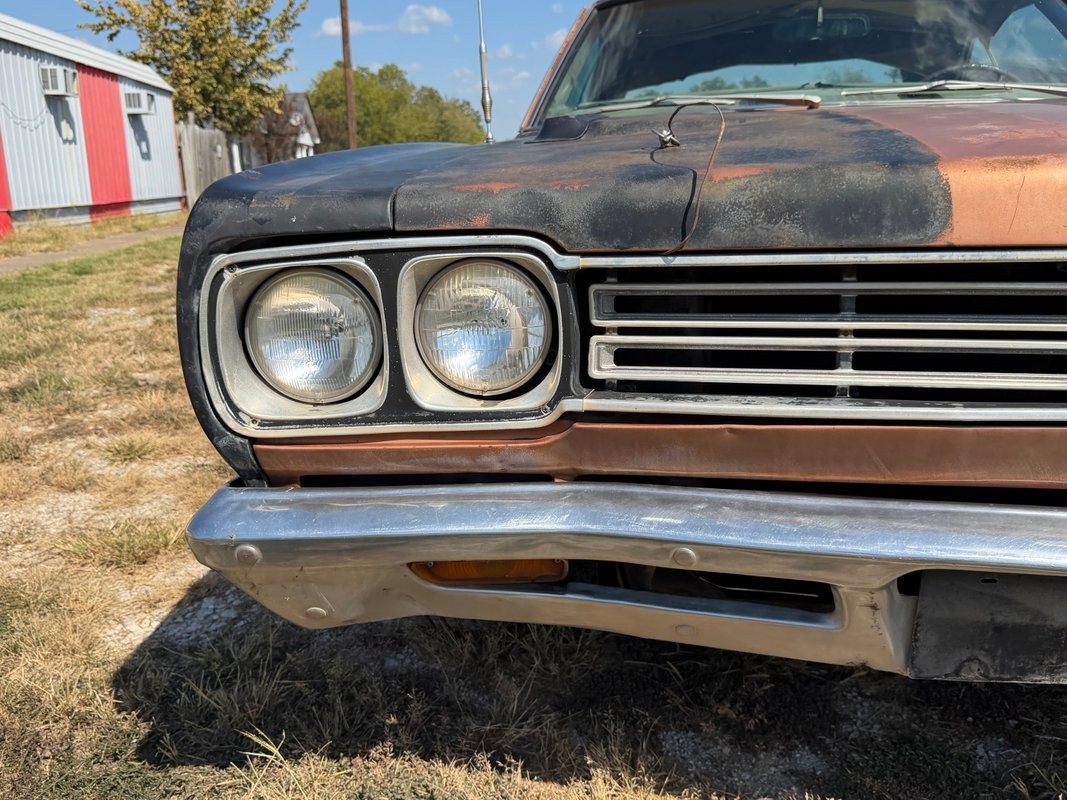 Plymouth-Road-Runner-1969-34