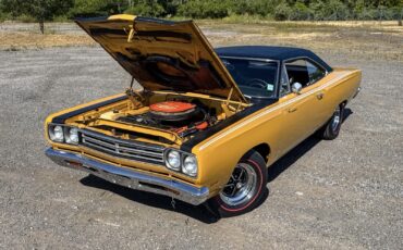 Plymouth-Road-Runner-1969