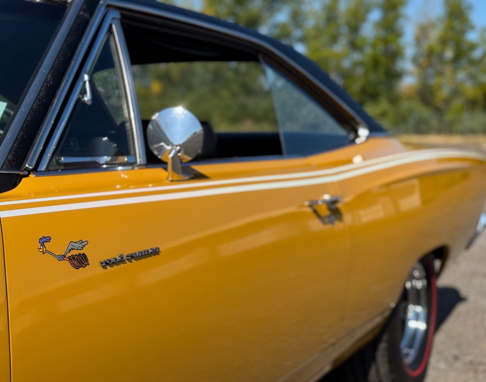 Plymouth-Road-Runner-1969-9