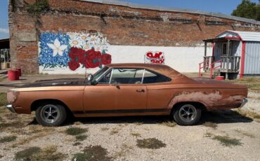 Plymouth-Road-Runner-1969-9
