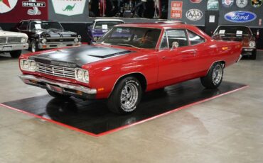 Plymouth-Road-Runner-1969-Coupe-1