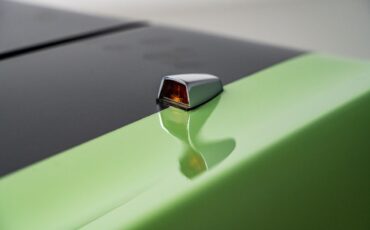 Plymouth-Road-Runner-1969-Coupe-13