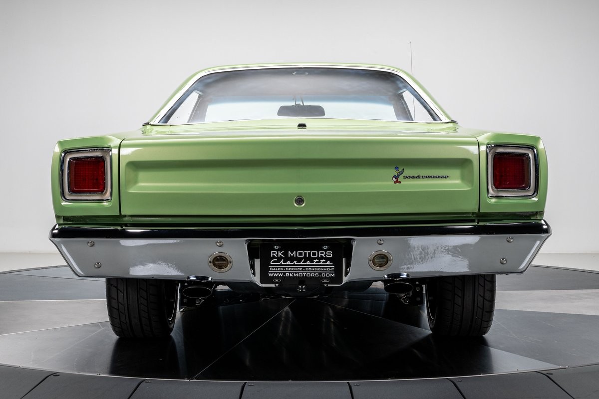 Plymouth-Road-Runner-1969-Coupe-17