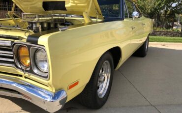 Plymouth-Road-Runner-1969-Coupe-18