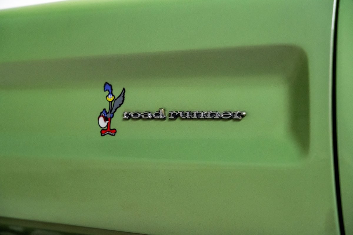 Plymouth-Road-Runner-1969-Coupe-22