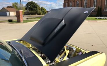 Plymouth-Road-Runner-1969-Coupe-23