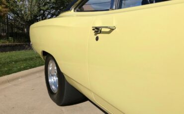 Plymouth-Road-Runner-1969-Coupe-25