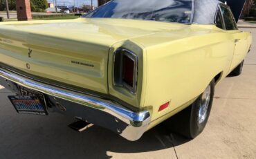 Plymouth-Road-Runner-1969-Coupe-29