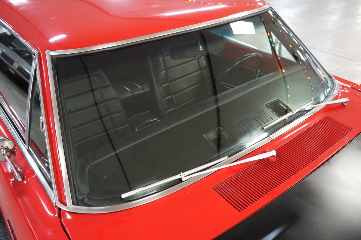 Plymouth-Road-Runner-1969-Coupe-33