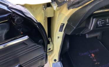 Plymouth-Road-Runner-1969-Coupe-35