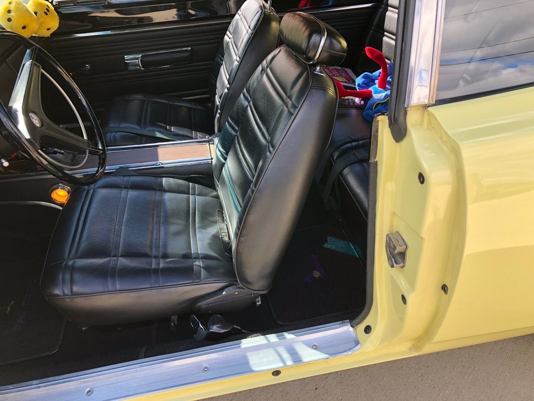 Plymouth-Road-Runner-1969-Coupe-36