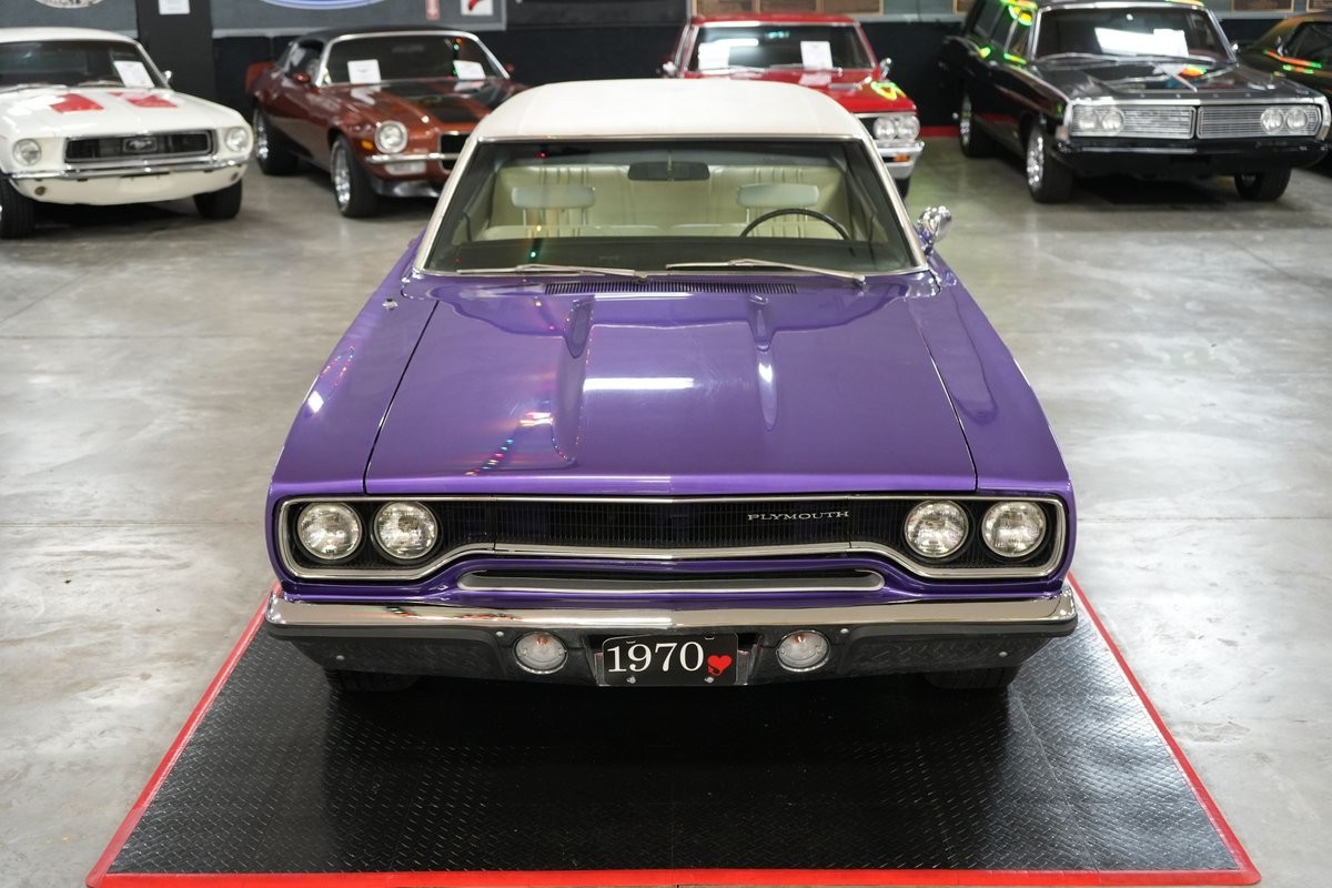 Plymouth-Road-Runner-1970-Coupe-17