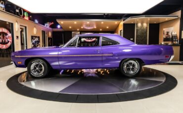 Plymouth-Road-Runner-1970-Coupe-18