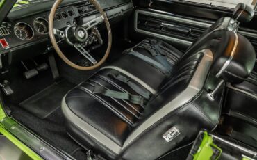 Plymouth-Road-Runner-1970-Coupe-2