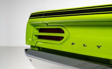 Plymouth-Road-Runner-1970-Coupe-24