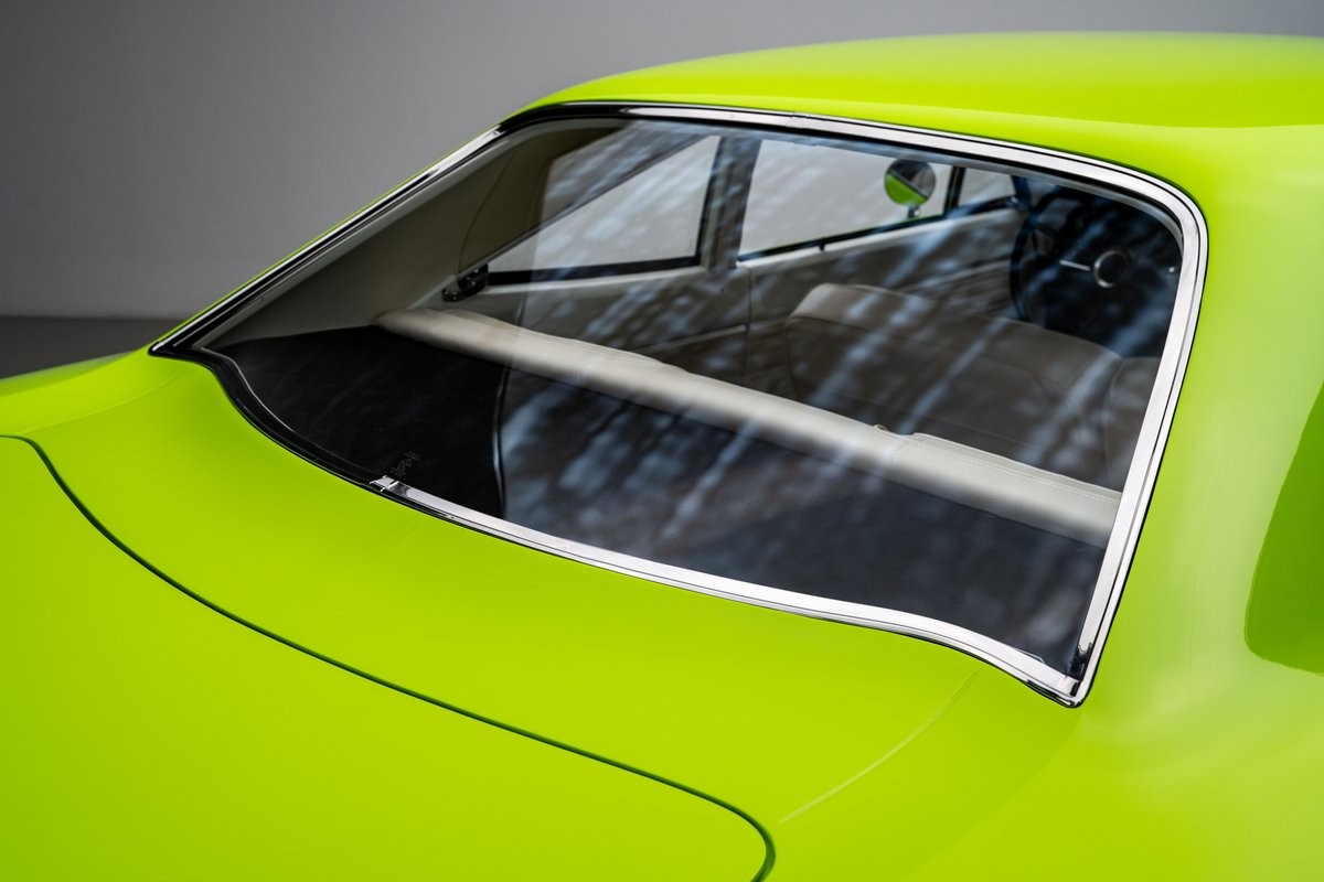 Plymouth-Road-Runner-1970-Coupe-25