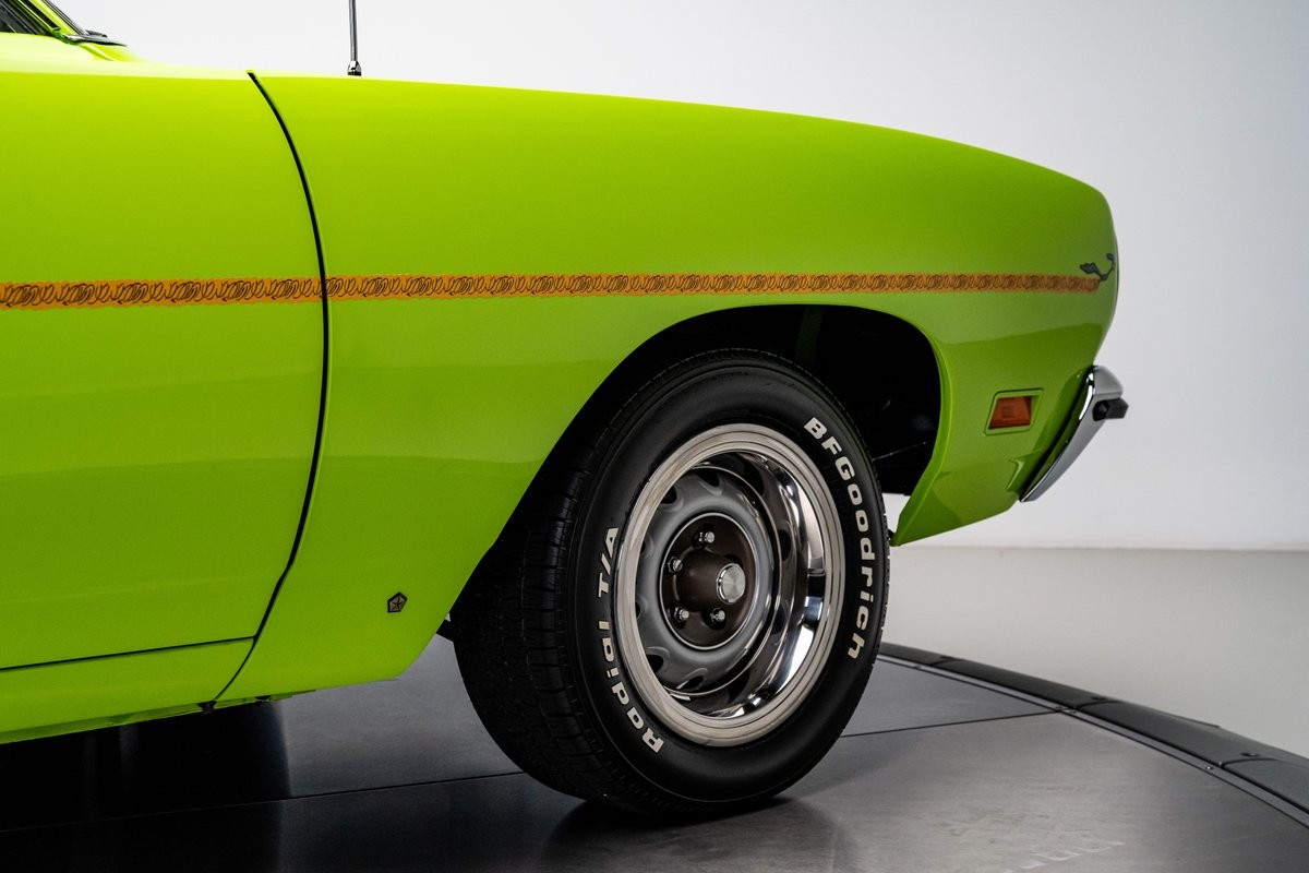 Plymouth-Road-Runner-1970-Coupe-29
