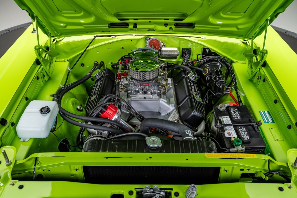 Plymouth-Road-Runner-1970-Coupe-31