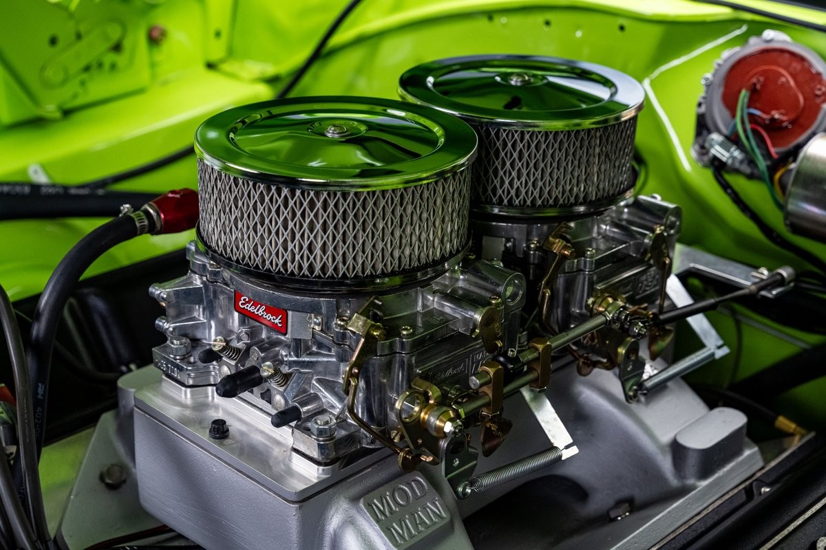 Plymouth-Road-Runner-1970-Coupe-35