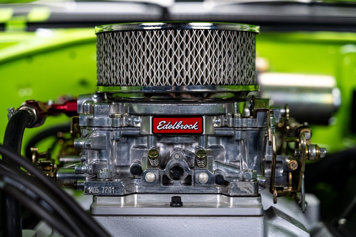 Plymouth-Road-Runner-1970-Coupe-37