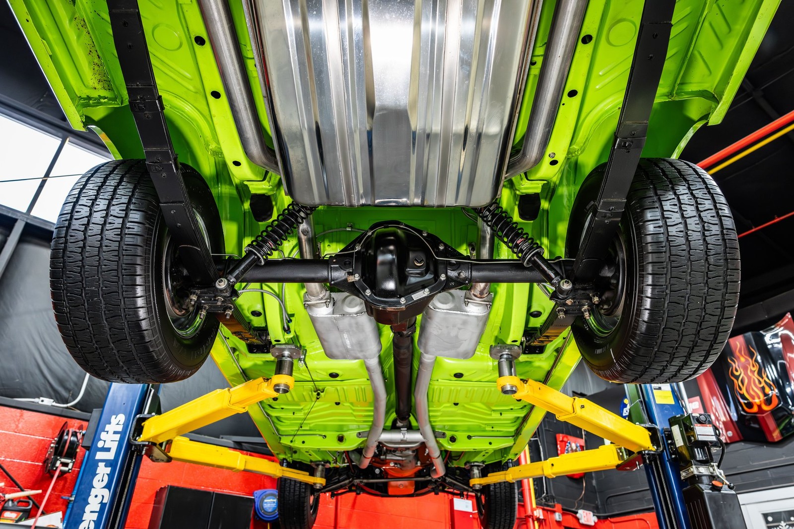 Plymouth-Road-Runner-1970-Coupe-4