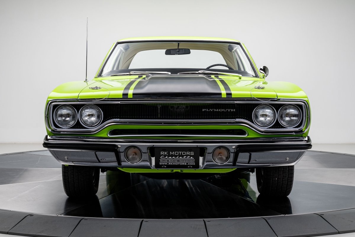 Plymouth-Road-Runner-1970-Coupe-6